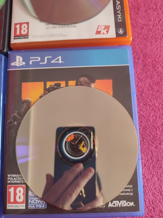 Sprzedam płyty do gry PC DVD i  PS4