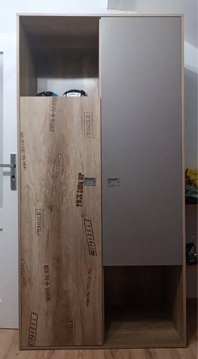 Zestaw mebli do pokoju