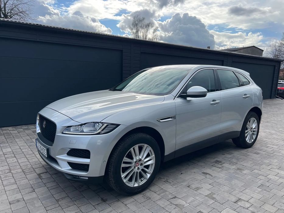 Jaguar F-Pace Jak Nowe. Full LED xenon Automat Grzana kiera Fotele x4 Martwe pole