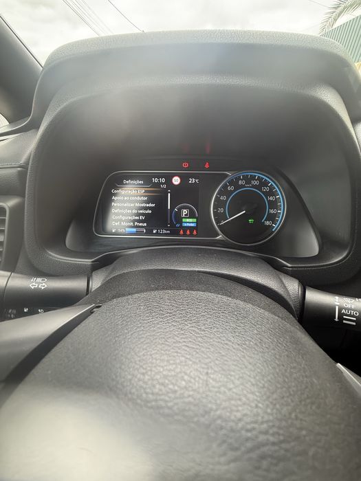 Nissan leaf 2020