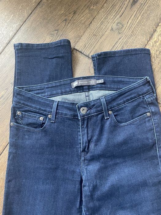 damskie jeansy Levis . Slim Leg