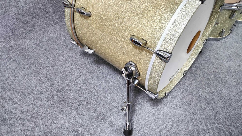 PEARL Masters Custom MMX Maple Silver Sparkle 10,12,14,20"