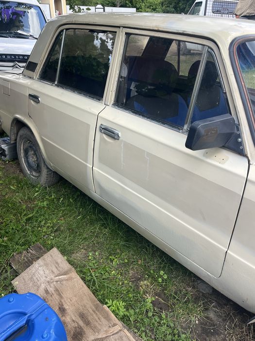Продам ваз 2103 на ходу