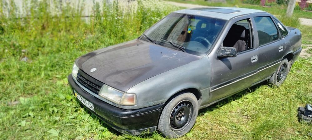Opel vectra на болти розбор на запчастини a 1.6 моноінжектор 1991 року опель вектра а 1.6 бензин автомобіль  машина