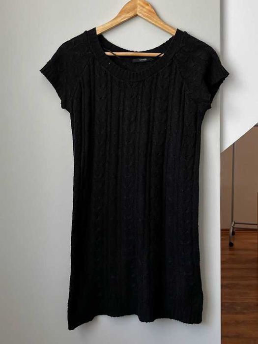 Czarny długi sweter z krótkim rękawem 38 M jesienny sukienka swetrowa