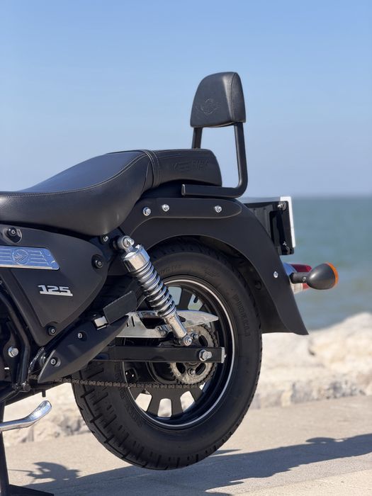 Keeway Superlight 125 com 26.900 Km’s em estado irrepreensível