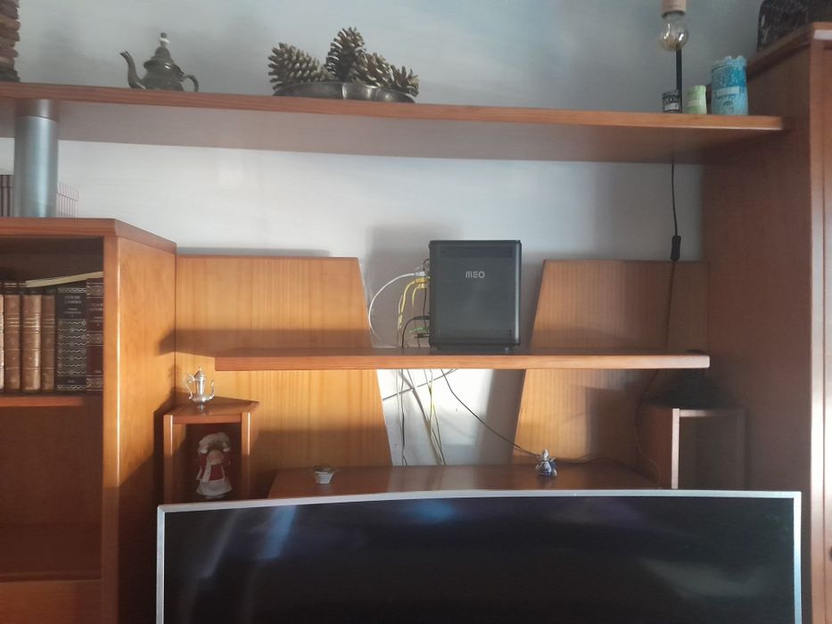 Móvel de sala de madeira de cerejeira
