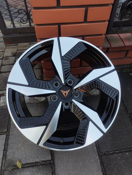 Nowe alufelgi felgi cupra formentor terramar Seat Leon ateca 18 5x112