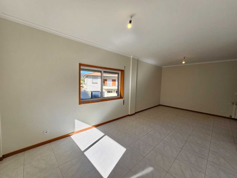 Aluguer de T2 abelheira