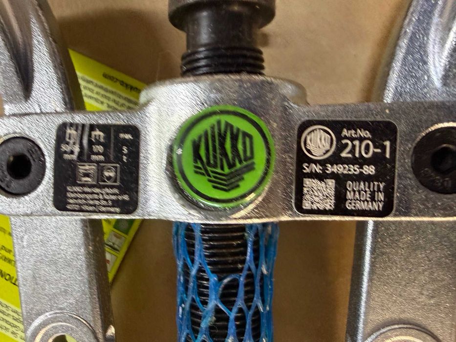 Ściągacz dwuramienny Kukko  210-1