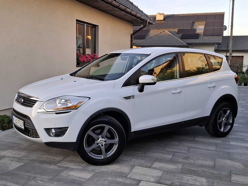 Ford Kuga Trend 2.0 TDCi  140 ps ** stan  idealny **