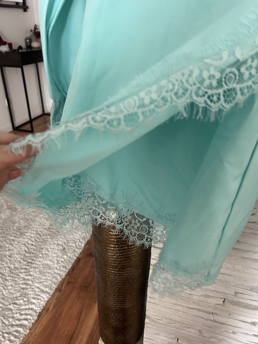 Elegancka sukienka wizytowa pastelowa z koronką koronkowa z dekoltem garniturowa na wesele turkusowa koktajlowa miętowa damska XS S M 36 38 40