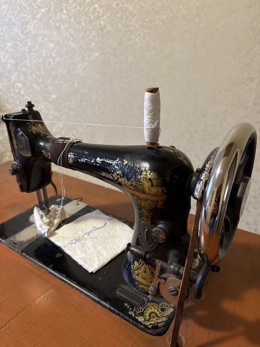 Швейная машинка зингер