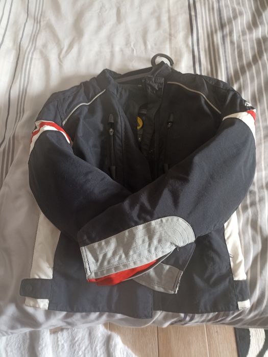 Jaqueta de moto da Acerbis Tytan.