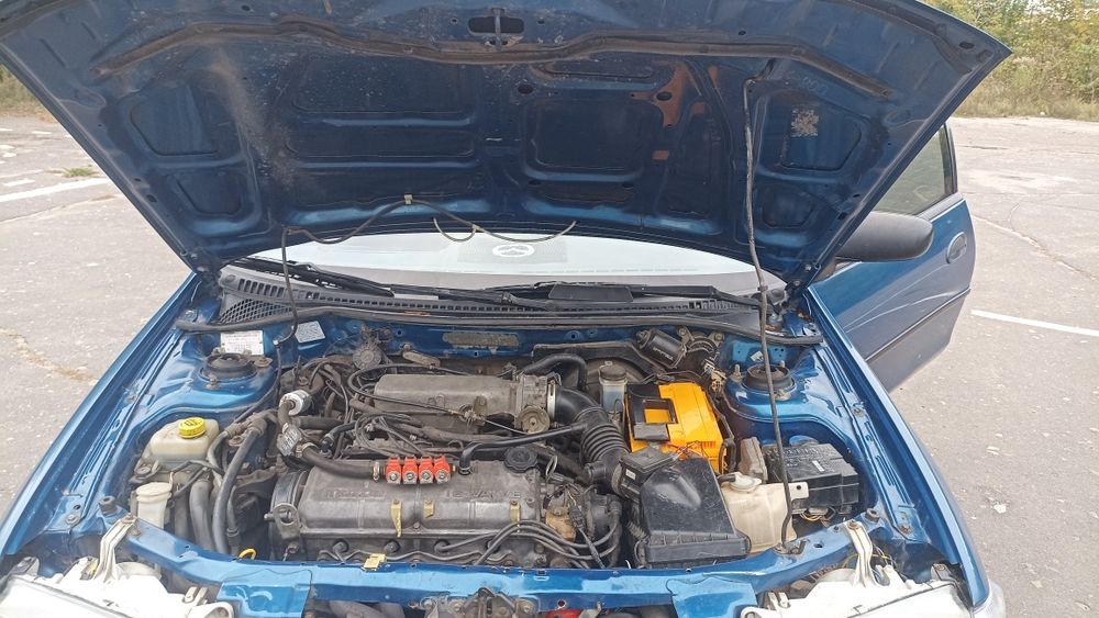 Mazda 323 продам