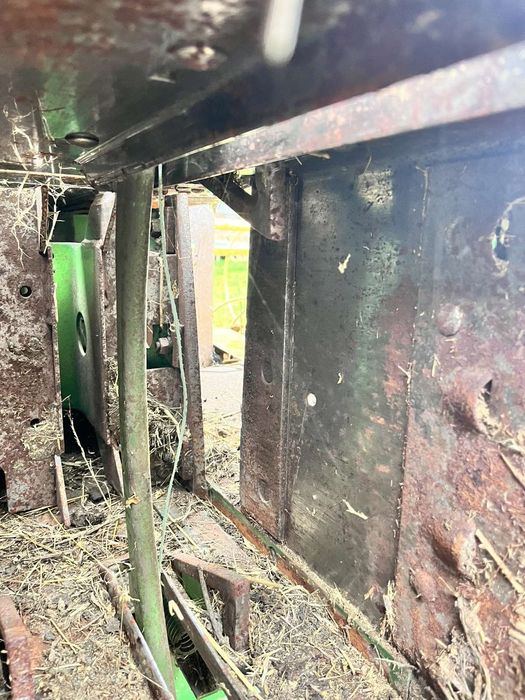 Прес подборщик,Джон Дир 342