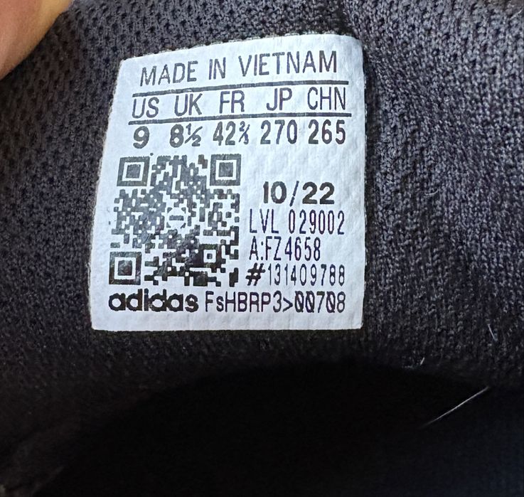 Buty halowe Adidas Ligra 7, rozmiar 42 i 2/3