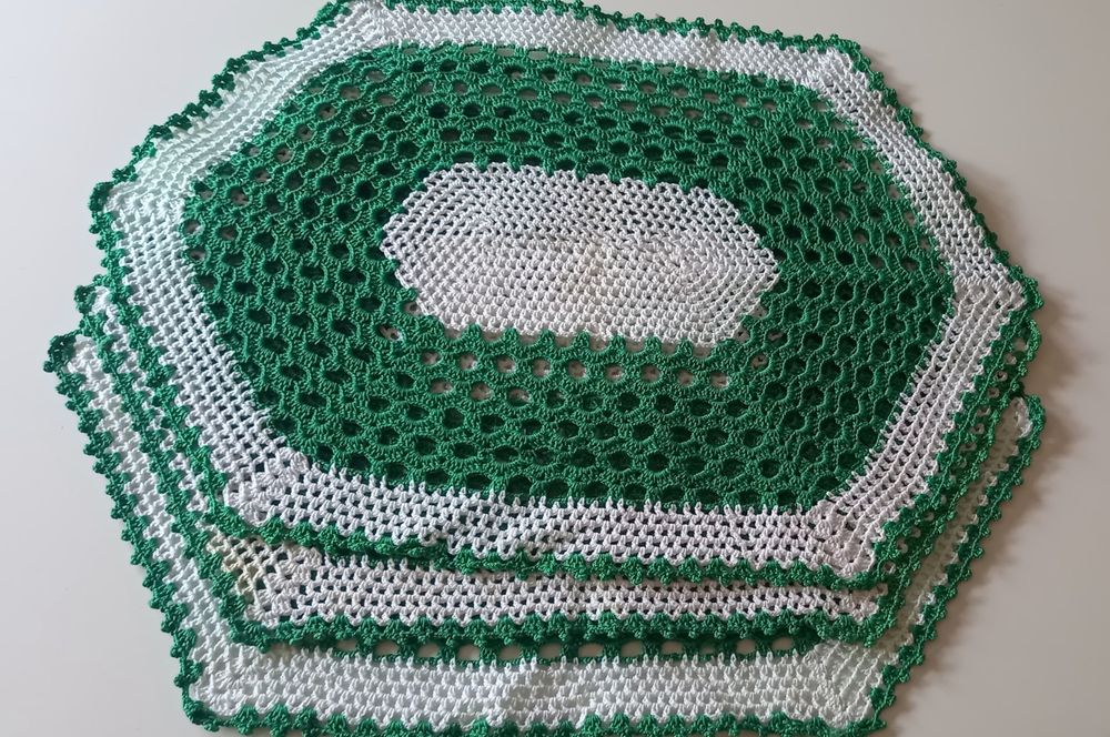 Naperons/ conjunto de naperons em renda