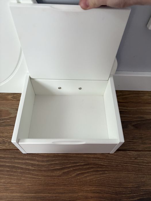 Toaletka z kolekcji Meblik BDB