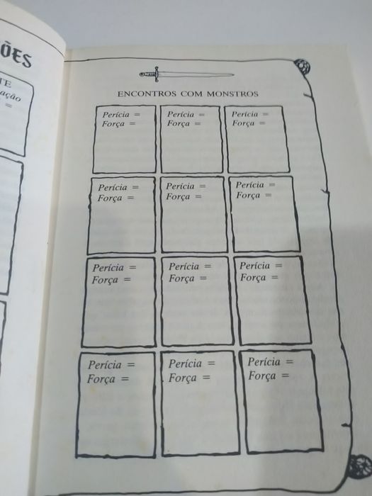 Livro da Coleção Aventuras Fantásticas - A Cripta da Feitiçaria