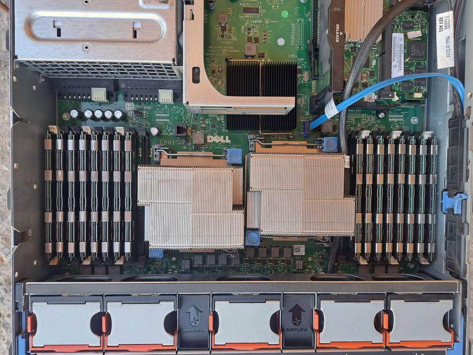 Сервер Dell PowerEdge R710 Intel Xeon CPU X5660/ memory 64Gb / 10 Tb: 7 ...