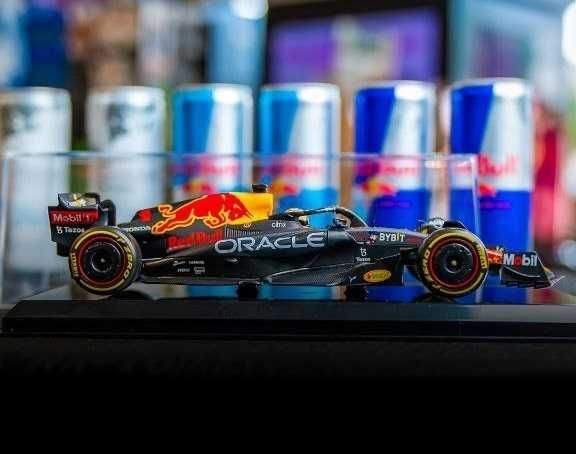 Колекційні моделі Bburago F1 CCA 1/24 1/43 1/64 Red Bull Racing Scuderia Ferrari Mercedes AMG McLaren Alpine