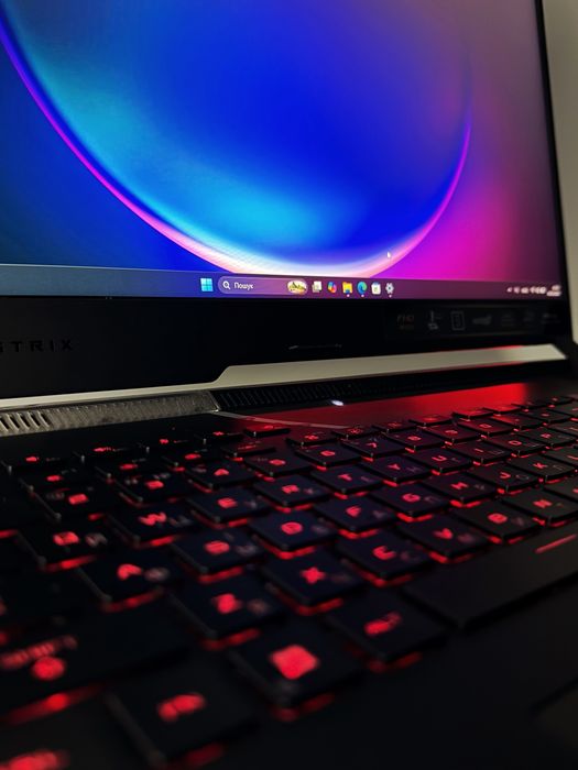 ASUS ROG Strix G17 17.3 FHD 360Hz i9-12900H 64 GB / 1 TB / RTX 3070 Ti