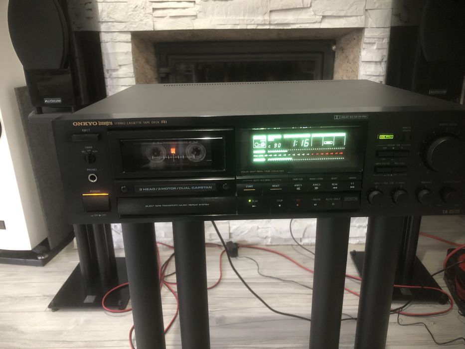 Magnetofon Onkyo Integra TA-2570