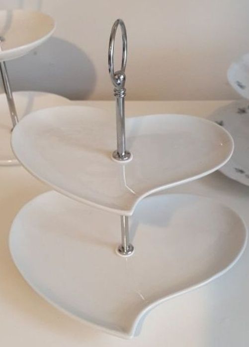 Посуда красивая , графин  ,есть  Villeroy  & Boch  Германия