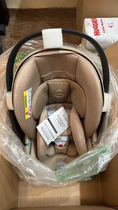 Нове автокрісло Cybex Cloud T i-Size Plus Cozy Beige