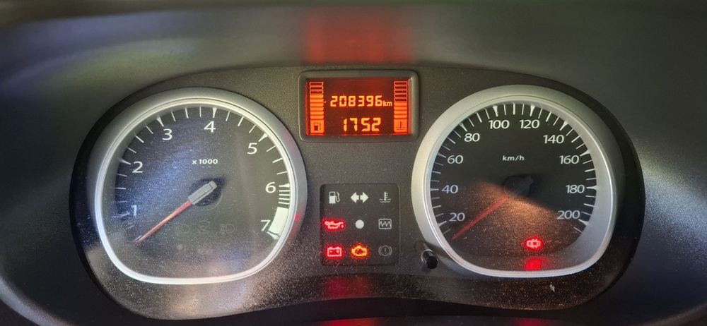 Продаєть авто Dacia Duster 2012 року