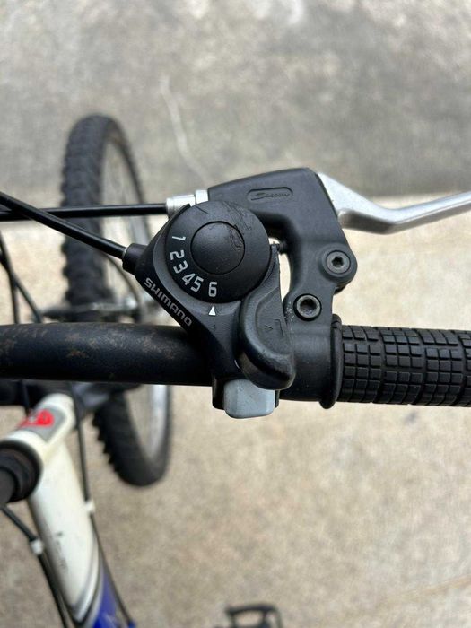 Bicicleta – tudo funcional – bom estado