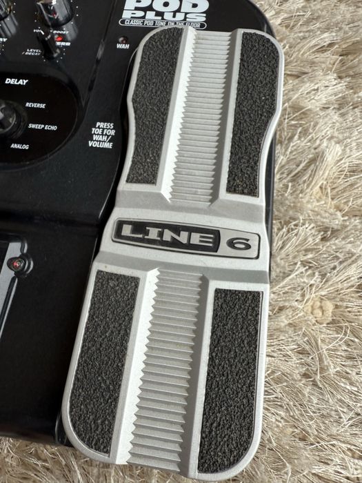 Line 6 Floor POD Plus станція / процесор ефектів