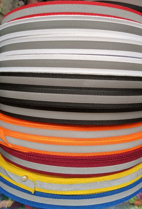 Стрічка світловідбивна.