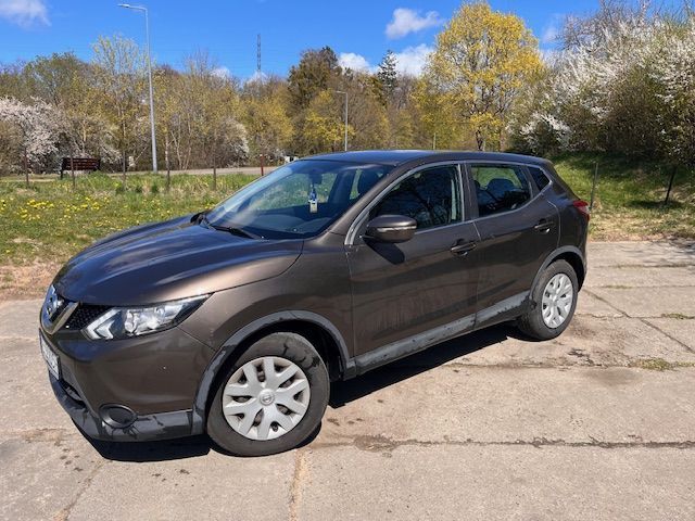 Nissan Qashqai Samochód posiadam od 2021r. W razie pytań proszę dzwonić po 15:30.