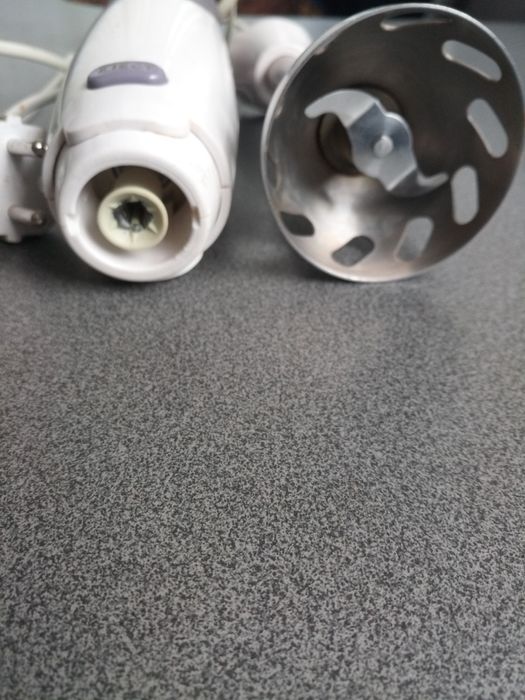 Блендер, двухскоростной, исправен.