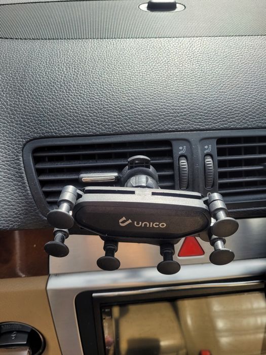 Suporte de telemóvel para carro