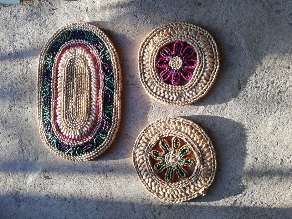 Cestos em verga antigo/bases artesanais.