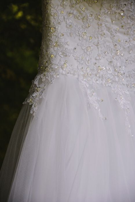 Suknia ślubna tiul księżniczka cekinki gorset 40 biel