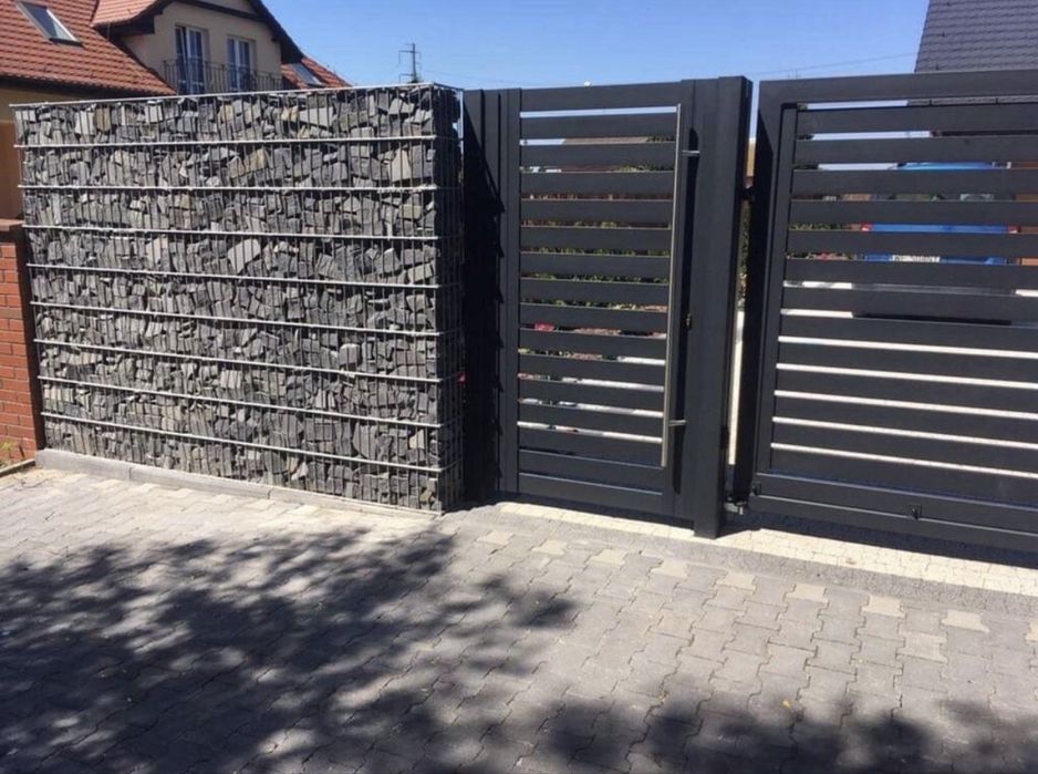 Gabion , gambion , gabiony