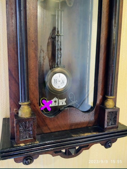 Годинник антикварний настінний Le Roi a Paris - часы антиквариат