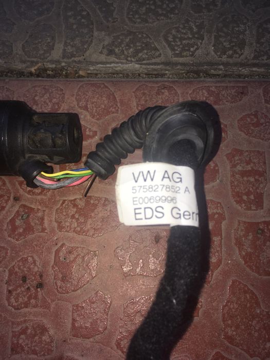 Привод амортизатор крышки багажника Seat Ateca оригинал