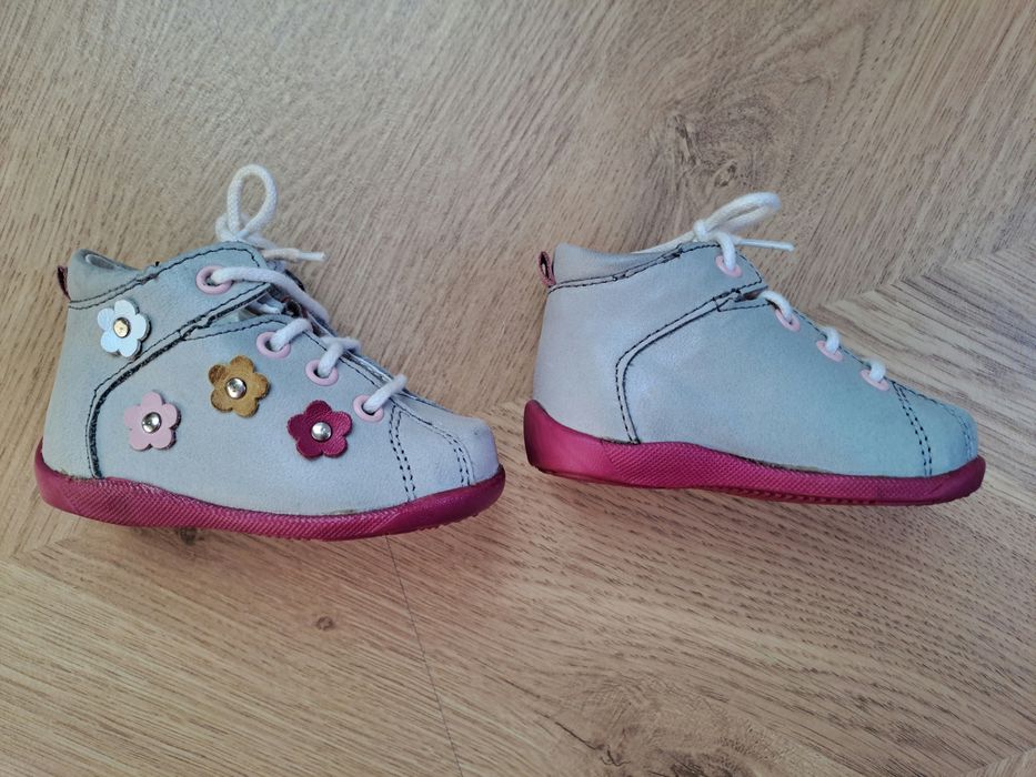 Buty rozm 17 dla dziewczynki kronecki