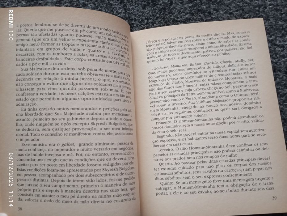 Livro " As viagens de Gulliver"
