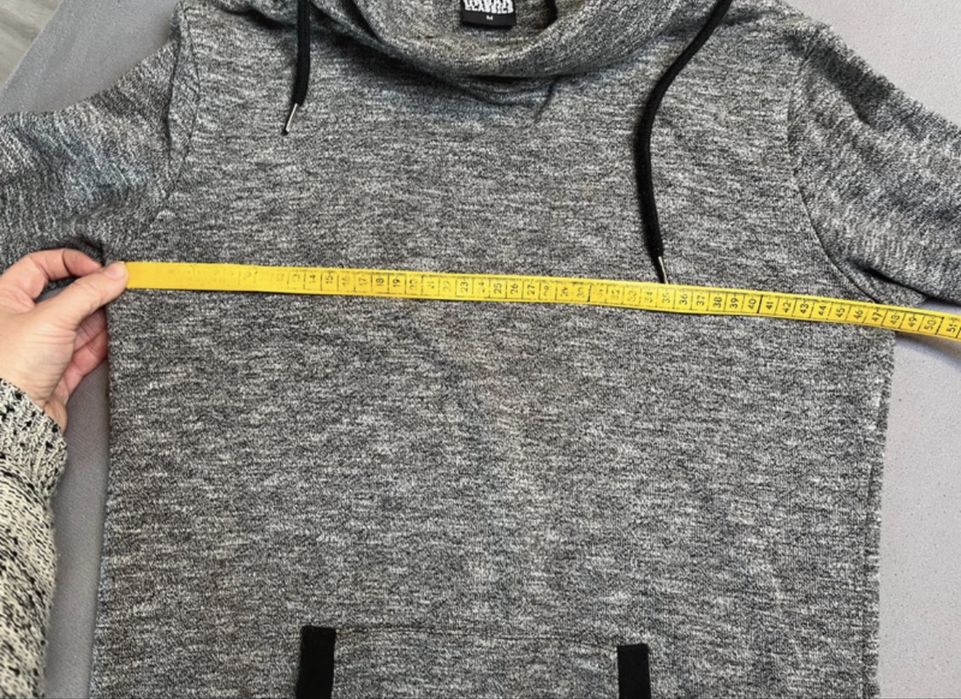 Bluza z kapturem damska 38