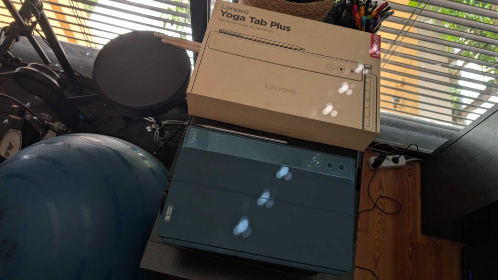Tablet Lenovo Yoga Tab Plus 12,7' 256GB 16RAM Teclado e Pen Tidal Blue c/caixa e fatura até 2028