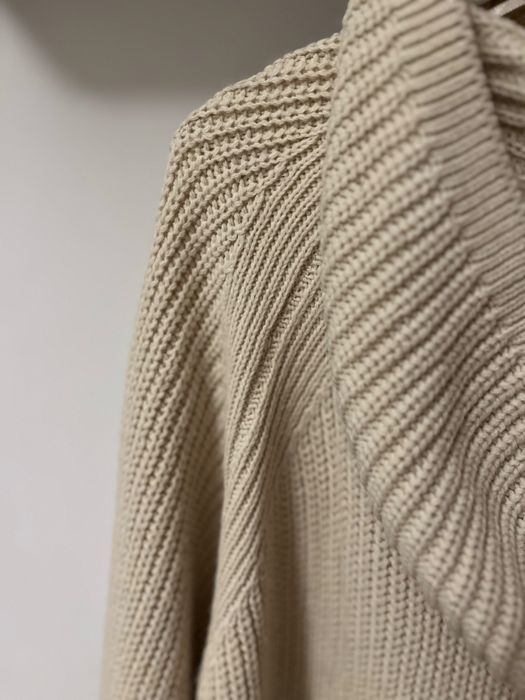 sweter z kapturem stradivarius S