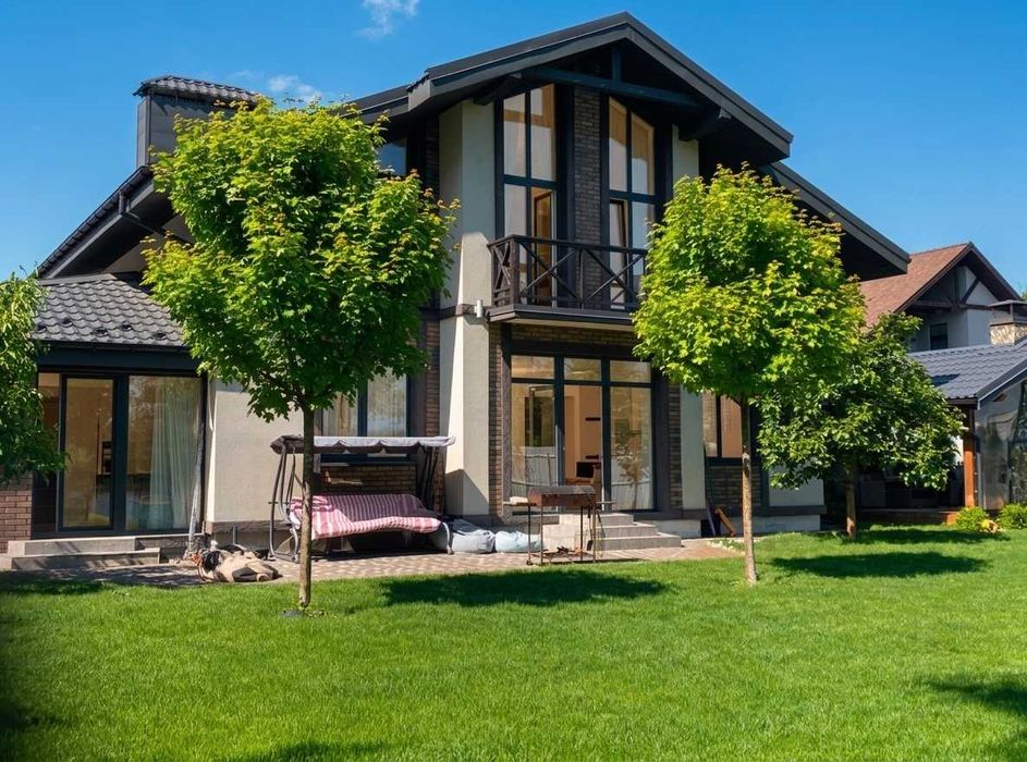 Перша лінія озера | Будинок 180 м² з сауною та видом на воду, Круглик