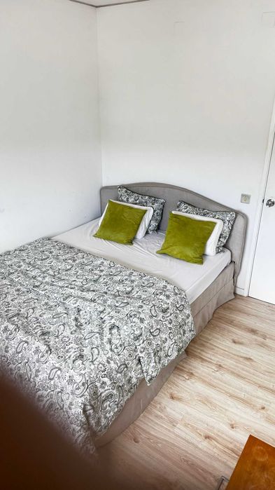 Quarto com cama de casal , disponivel em Santo Antonio dos Cavaleiros