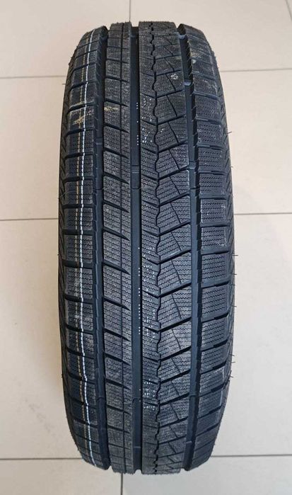 Нові шини 245/70R16 111T XL Sonix Snowrover 868
